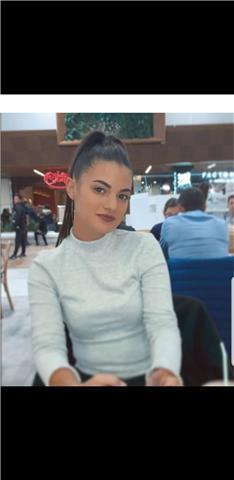 Etudiante en droit donne des cours en ligne