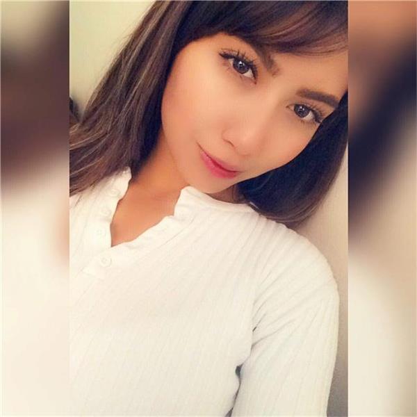 Ponei gozando na buceta da loira Mulher casada gozando a vontade