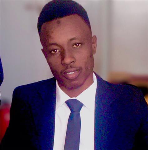 Proffesseur en Français natif du Sénégal, je suis prêt à aller de loin avec vous