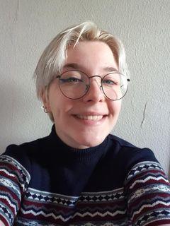 Professeure d'anglais étudiante recherche à donner des cours particuliers à Toulouse