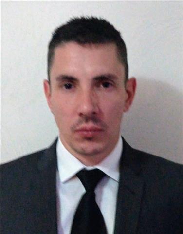 Professeur Français de français à votre disposition pour vous aider et vous expliquer ma langue