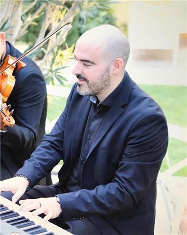 Profesor de conservatorio (zaragoza), se ofrece para impartir clases particulares de música a todos los niveles