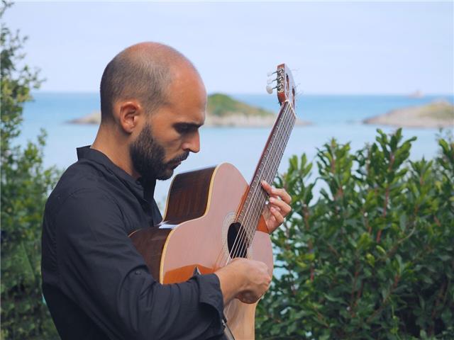 Clases de guitarra clásica y flamenca en madrid