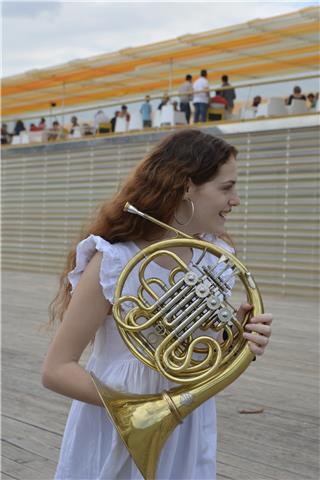 Estudiante de grado en música en el conservatorio superior del país vasco (musikene) ofrece clases de lenguaje musical, armonía hasta nivel de 6o de profesional y trompa