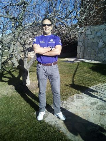Profesor titulado por la federación imparte clases de padel