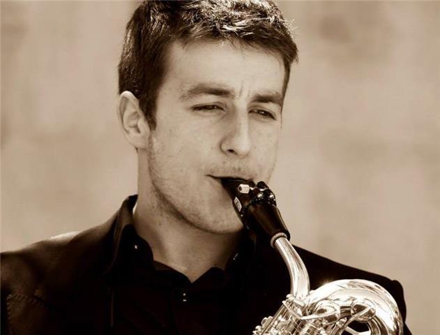 Se ofrecena clases particulares online de saxofón, armonía, lenguaje musical e improvisación