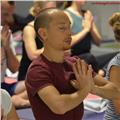 Insegnante yoga dinamico, pranayama, rilassamento, nidra e meditazione
