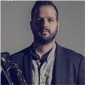 Insegnante di tromba, improvvisazione jazz, teoria e solfeggio, armonia offre lezioni private on line