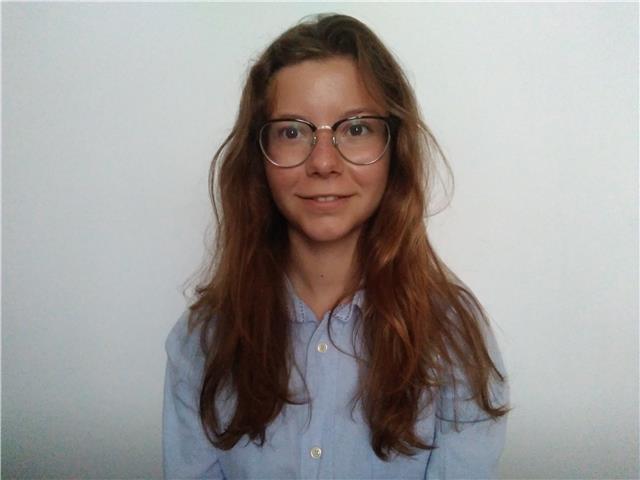 Maths&Astronomy Uni Student Tecahes Maths to all ages, no matter the level