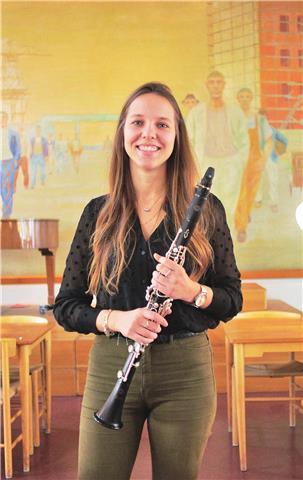 Profesora particular de clarinete en barcelona con título superior y master
