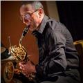 Insegnante di saxofono presso conservatorio di musica con 20 anni di esperienza