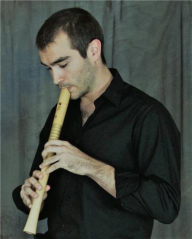 Profesor de flauta de pico en el conservatorio superior de música de murcia. clases de flauta de pico, lenguaje musical, armonía y música de primaria