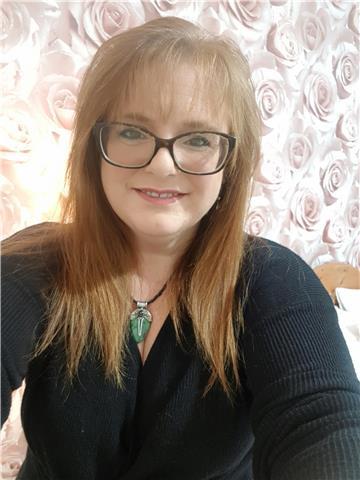 Cambridge English tuition with native English teacher