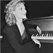 Enseignante diplômée du Royal Birmingham Conservatoire donne cours de piano, chant, solfège