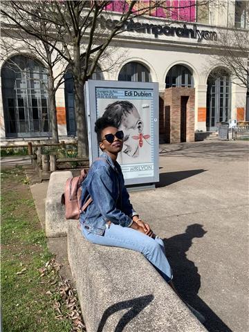 Professeurs d'anglais natif offre des cours particuliers de conversations pour adultes en ligne
