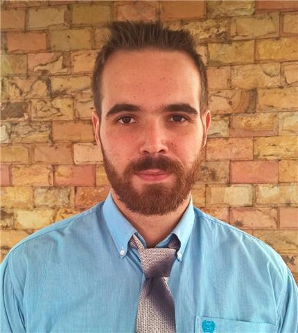 French tutor providing lessons for all levels and ages
