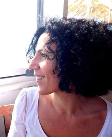 Spanish tutor teaches people of all ages