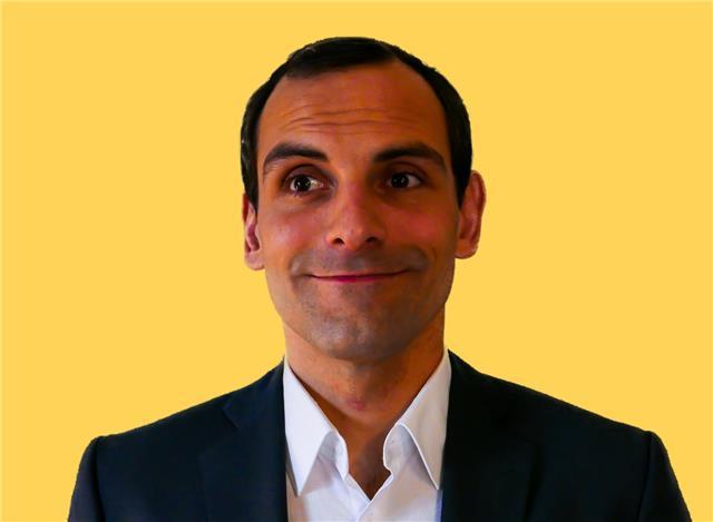 Professeur titulaire du diplôme TEFL (Teaching English as a Foreign Language)