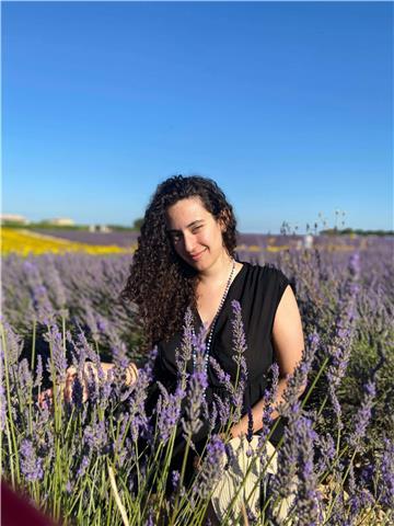 French and French Literature Tutor for students of all ages