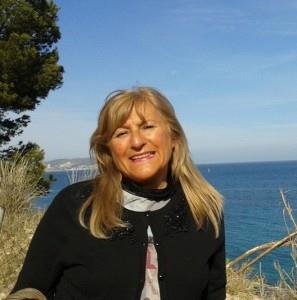 Spanish Tutor with 35 years of experience, teaches all ages