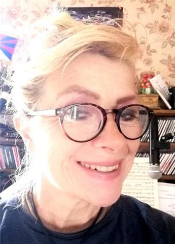 Professeur d'anglais au sein d'Acadomia, titulaire du Certificate of Proficiency in English de l'université de Cambridge donne des cours jusqu'à la terminale générale avec de très bons résultats