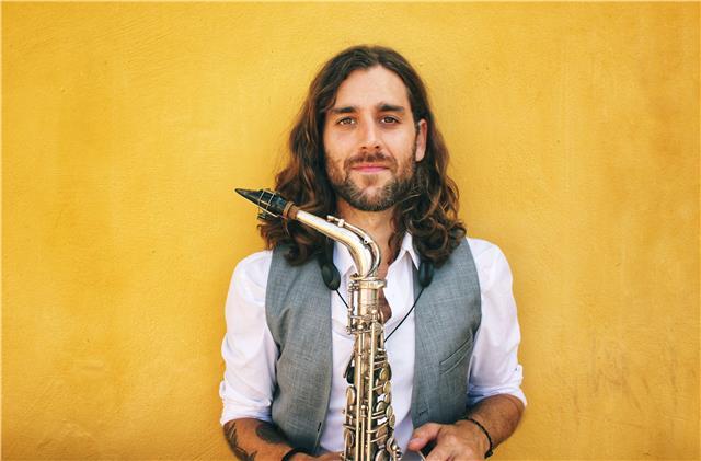 Clases de saxofón presenciales y online
