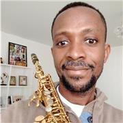 Professeur de saxophone offre des cours dynamique pour tout niveau et pour tout âge ( musique classique, moderne,jazz )