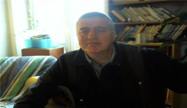 professeur de musiques actuelles D. E. propose des cours en ligne