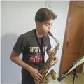 Imparto clases de saxofón a nivel elemental e intermedio