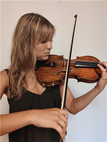 Clases de violín. pedagoga musical especilizada