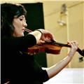 Violinista con 12 años de experiencia imparte clases en línea