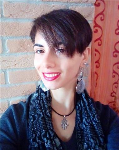 Professeur de langue italienne, diplômée en Littérature et Linguistique italienne, donne des cours privé de latin et italian du collège aux classes préparatoires