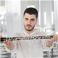 Profesor de música de ofrece para impartir clases de lenguaje musical, iniciación a la música, oboe a todos los niveles