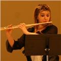 Concertista musicista internazionale - flauto traverso - impartisce lezioni per professionisti o appassionati - preparazione esami