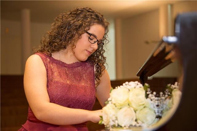 Pianista imparte clases particulares de piano para niños y adultos