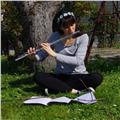 Flautista diplomata impartisce lezioni di flauto traverso, propedeutica musicale, teoria e solfeggio