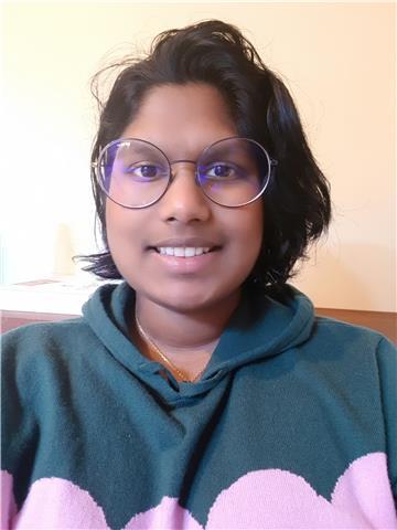 Jeune étudiante de 21 ans. Passionée en Langues et aimerai transmettre sa passion pour les langues étrangères