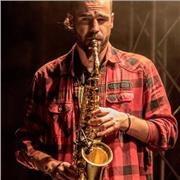 Saxophoniste depuis 11 ans, diplomé du conservatoire avec expériences dans les musiques modernes donne cours de saxophone